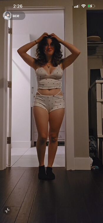 Full leaked Kiravoss/ private onlyfans photo