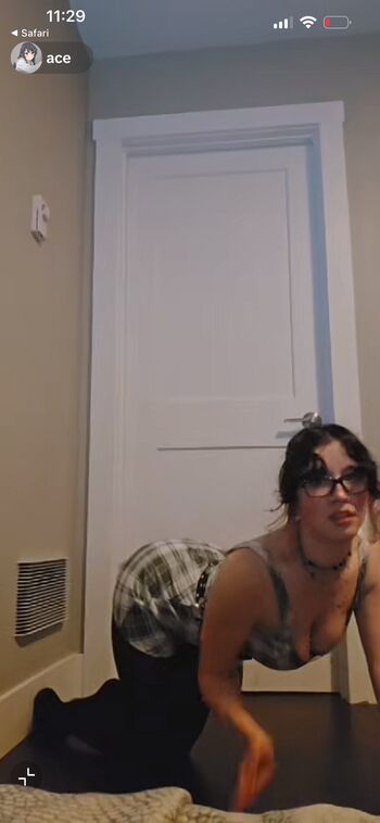 Full leaked Aranzasinte/ private onlyfans photo
