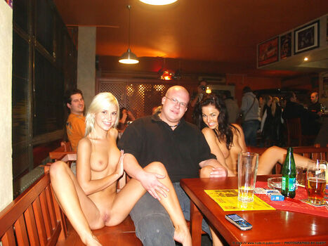 Beautiful Girls Groped