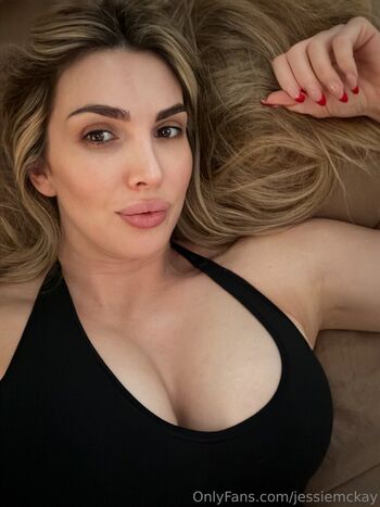Cassie Lee