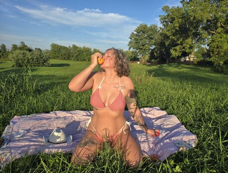 comemeetcamille