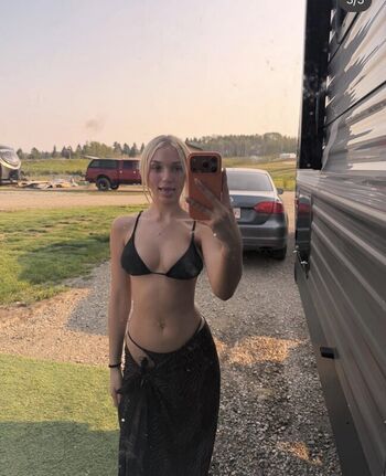 Full leaked Kinkykatiee private onlyfans photo