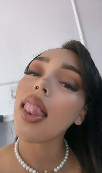 Nina Eve