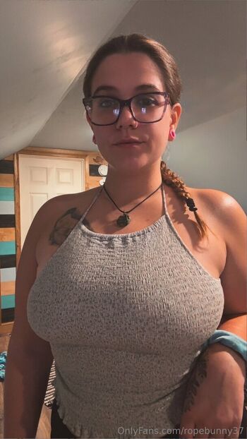 Ropebunny37