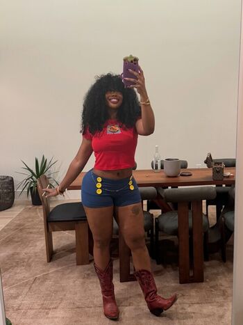 Full leaked Aly revolver/ private onlyfans photo