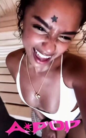 Full leaked Ariane saint amour / private onlyfans photo