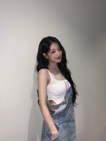 Full leaked Womenk pop private onlyfans photo