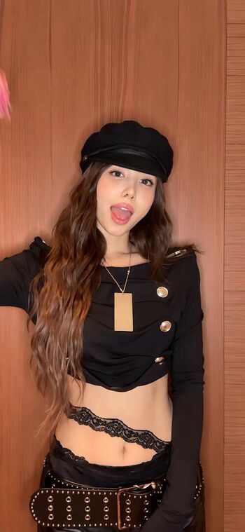 Full leaked Womenk pop private onlyfans photo